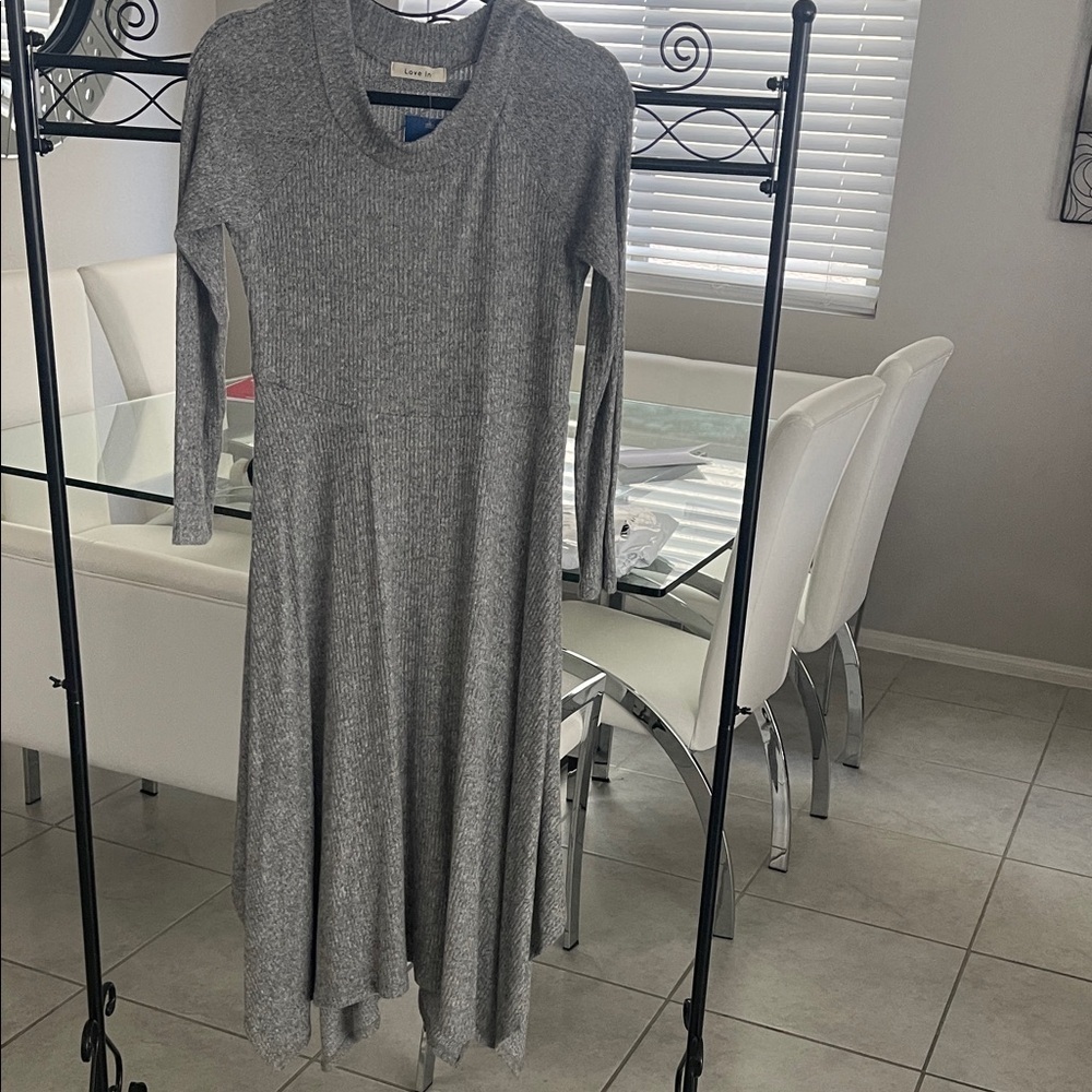 Elegant Gray Knit Dress
